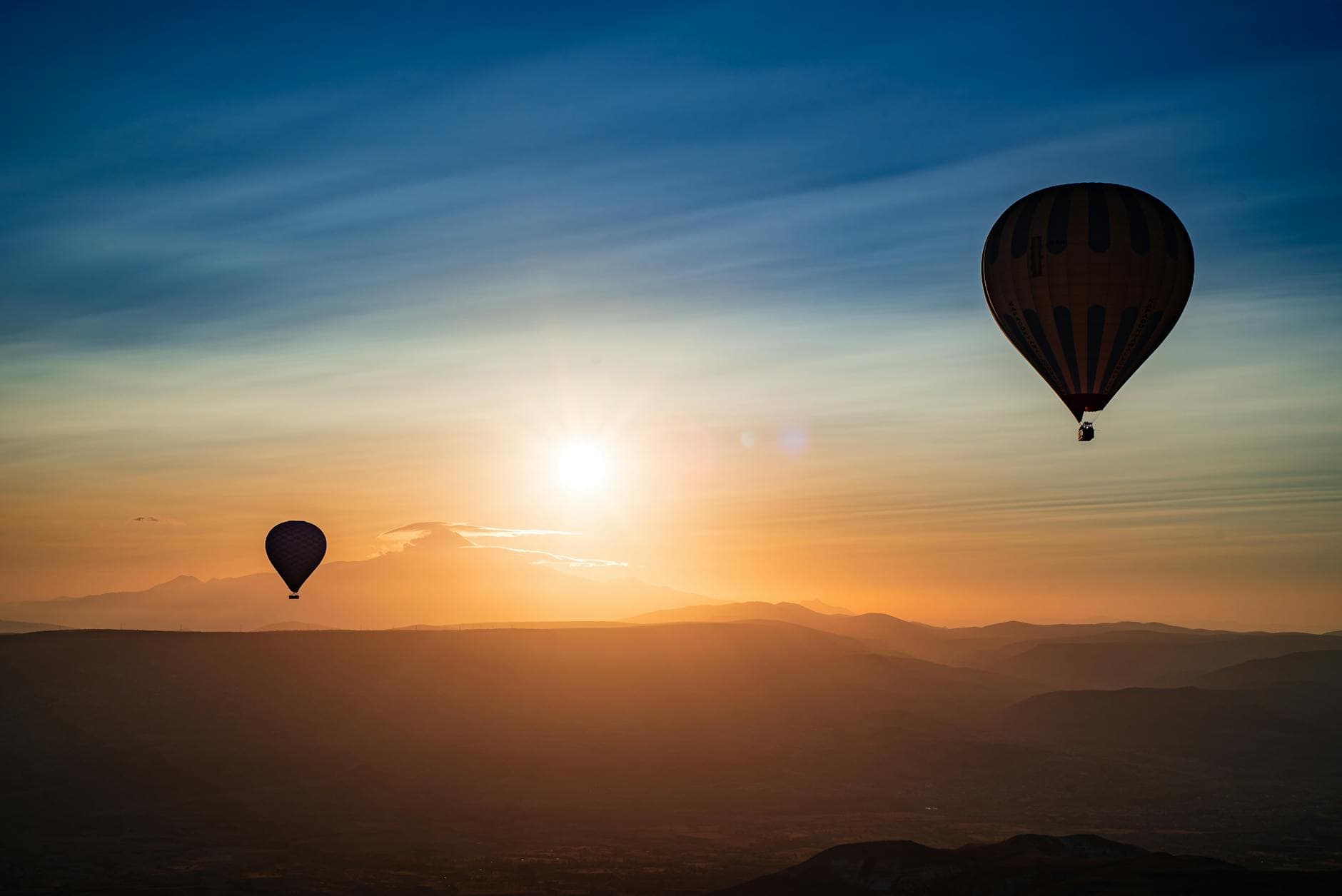 15 Places on Earth That Look Like They Belong on Another Planet โ And You Can Actually Live There
