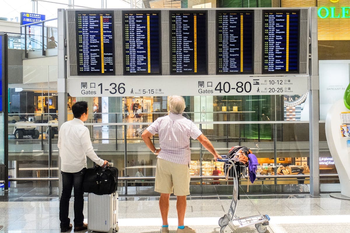 The Expat Survival Guide to 2026's Global Conflicts: Where Is It Safe to Live Abroad Right Now?