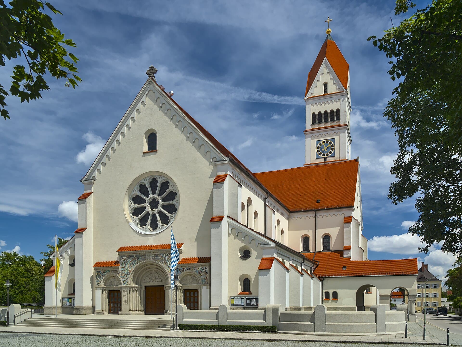 Katholische Pfarrkirche Maria Schutz Pasing Bäckerstraße 21