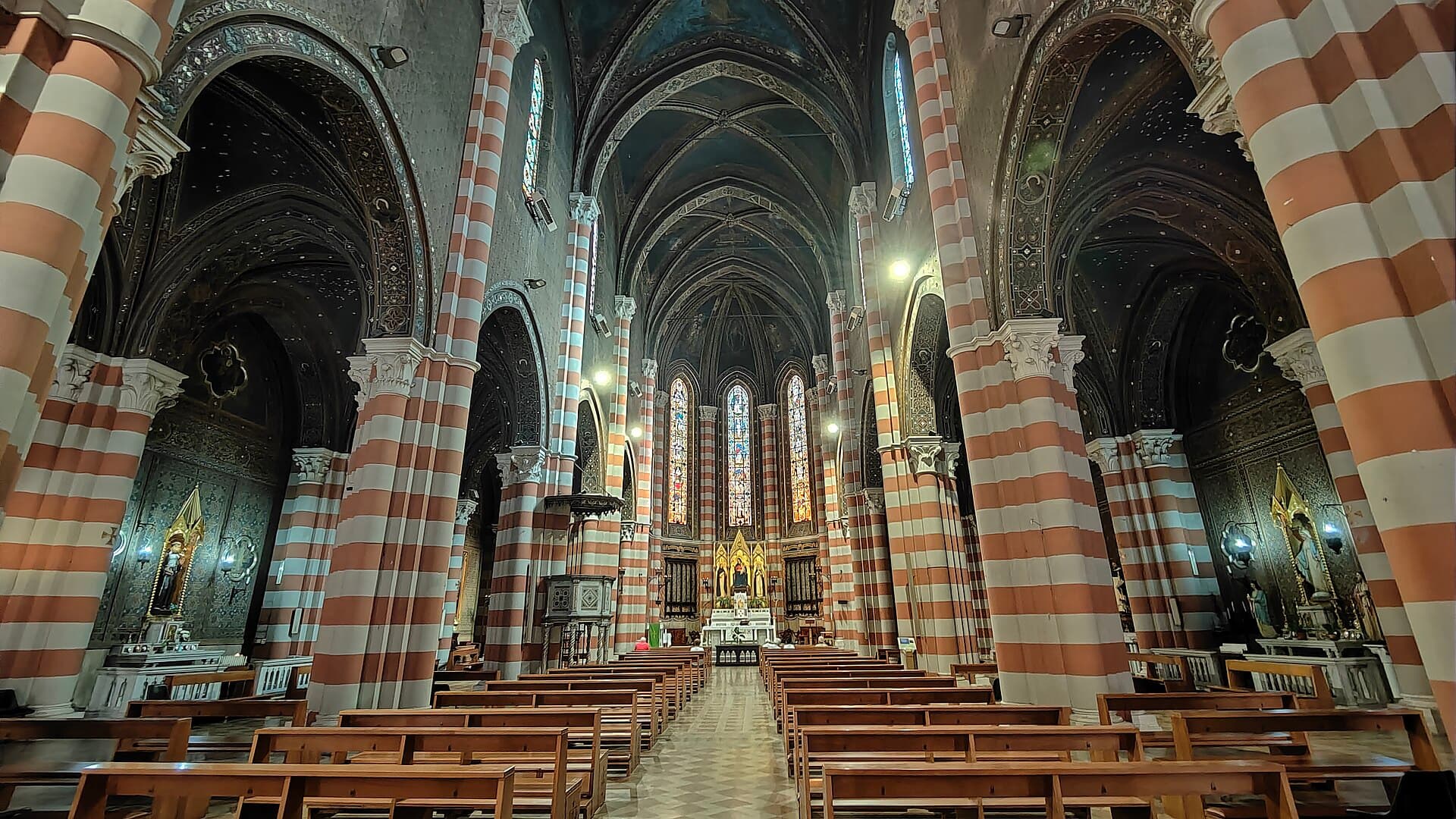 Roma - Chiesa di Santa Maria del Rosario in Prati - 2023-12-08 23-28-56 011