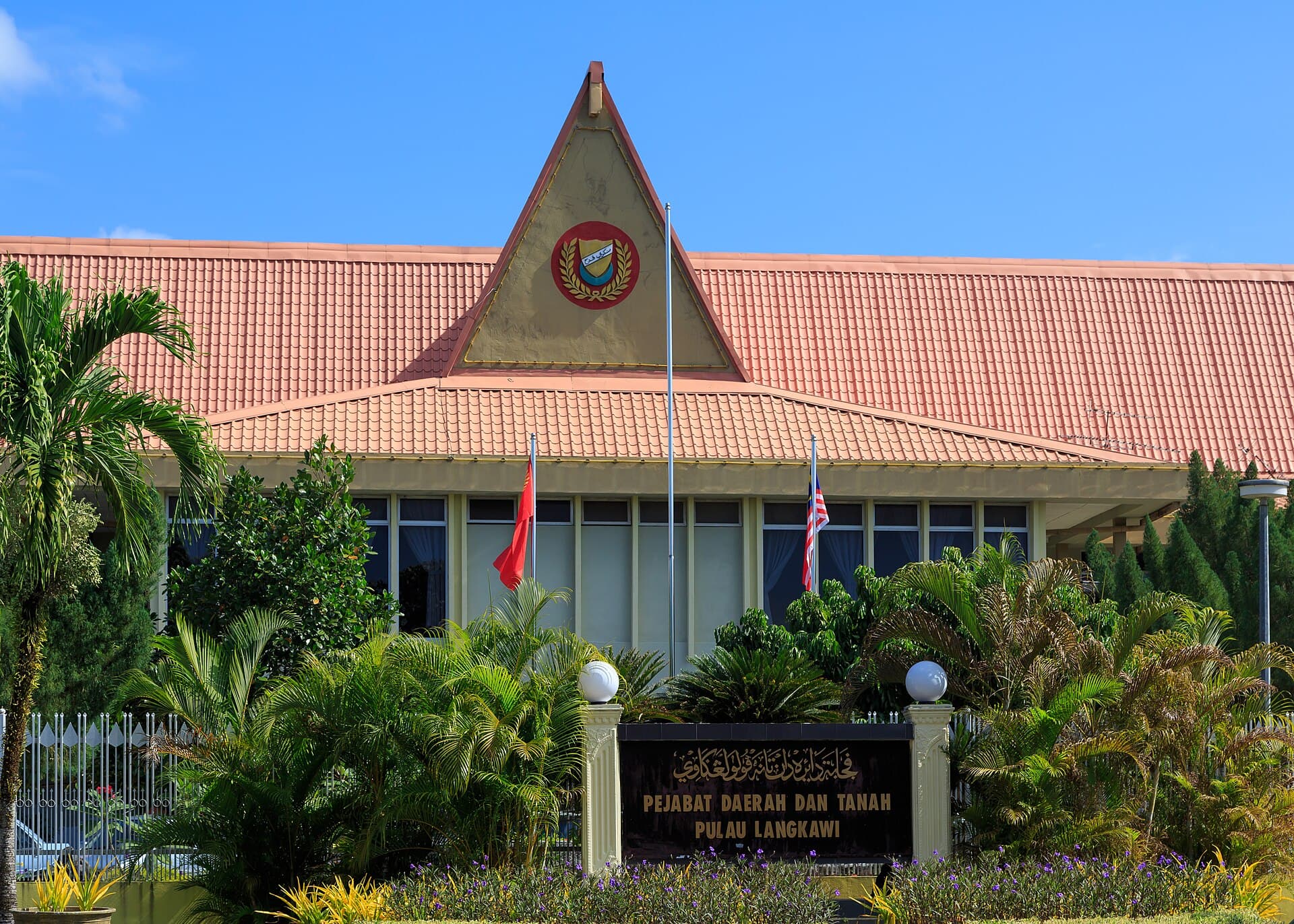 Kuah Langkawi Malaysia District-Office-02