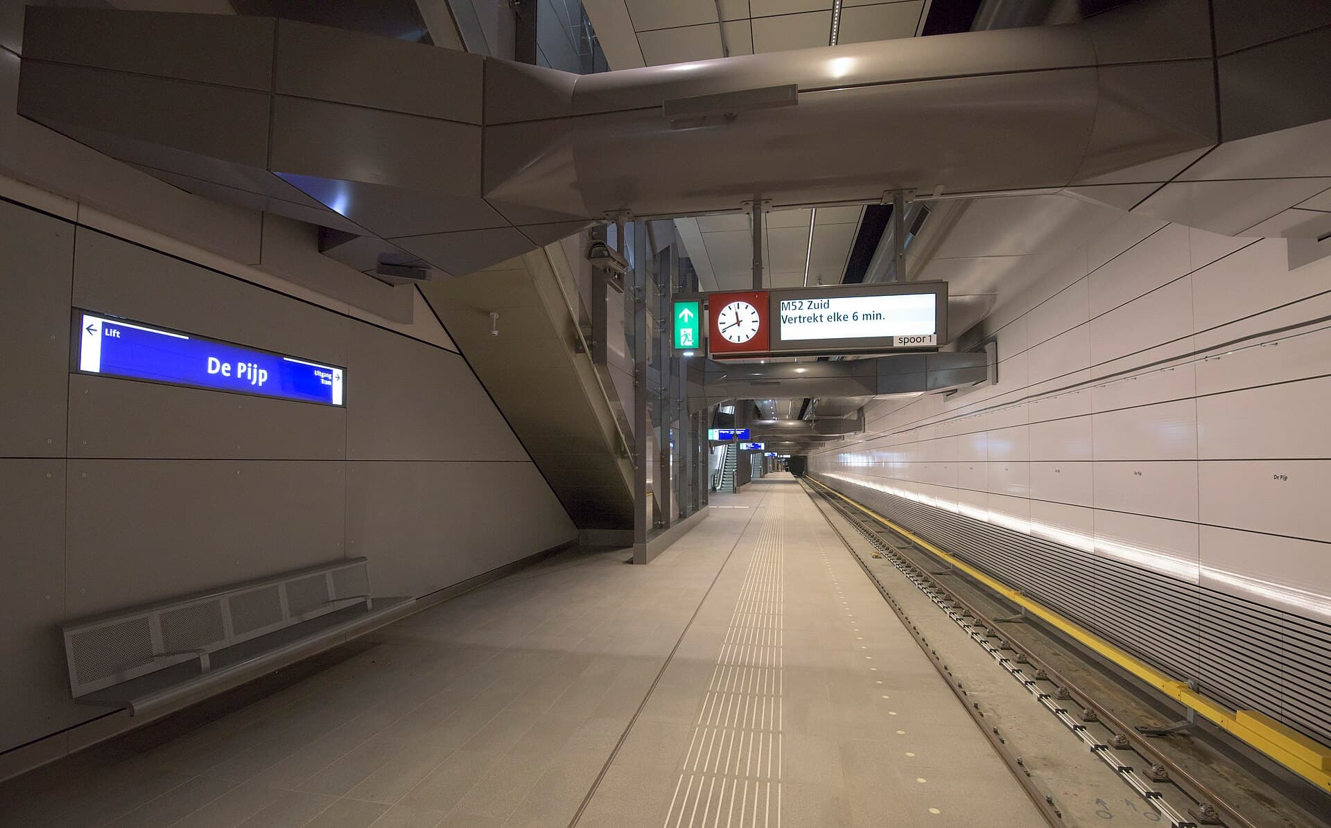 NoordZuidLijn Metrostation De Pijp hnapel 001