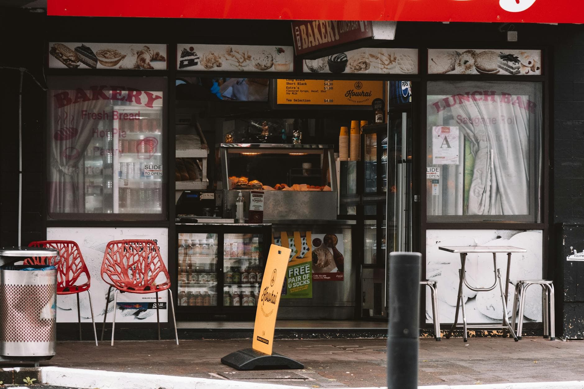 Explore a charming bakery and lunch bar in Auckland, New Zealand. Ideal for city life and food photography.