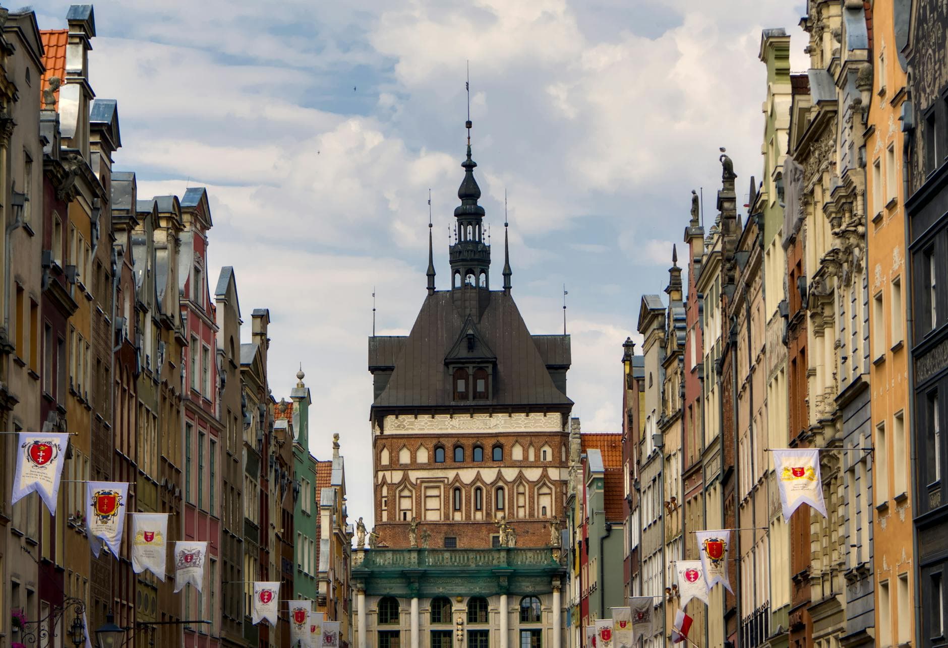 Iconic historic architecture and vibrant streetscape of Gdańsk's Old Town, Poland.