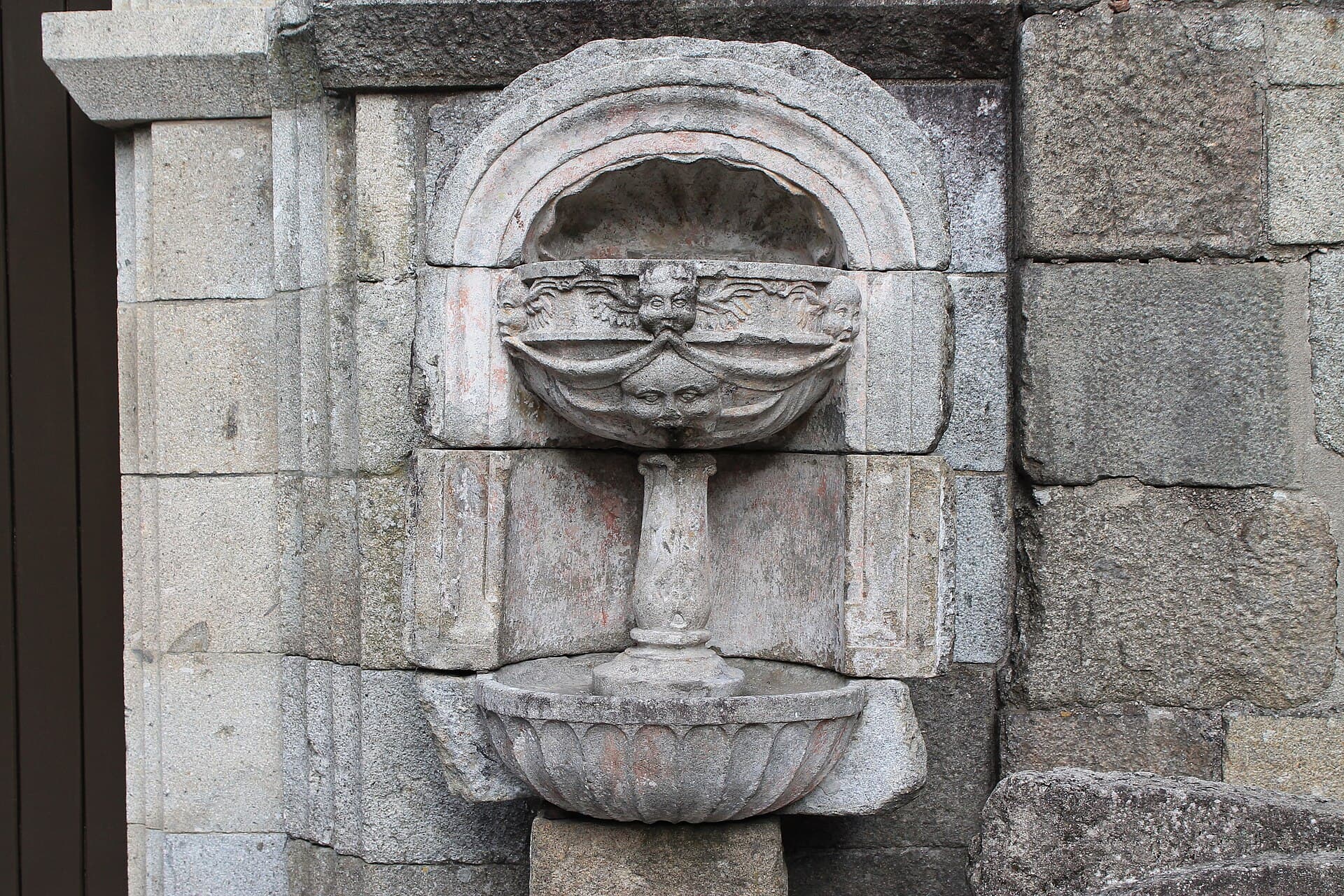 Cloister of Saint Amaro (Sé de Braga) 07