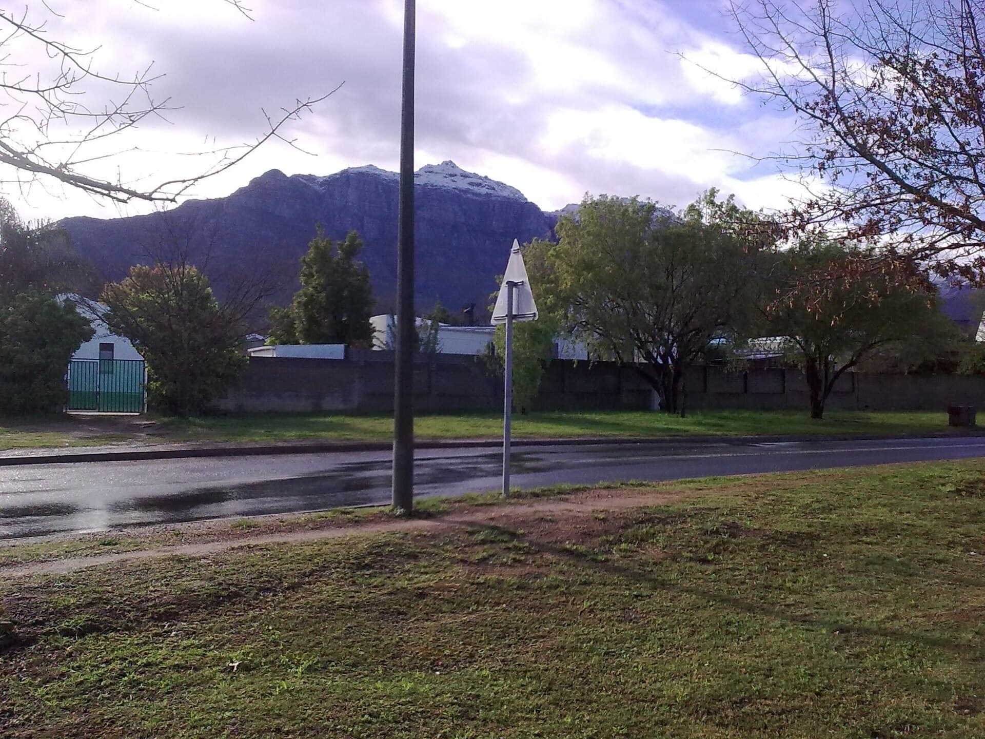 Snow on Stellenbosch Mountain