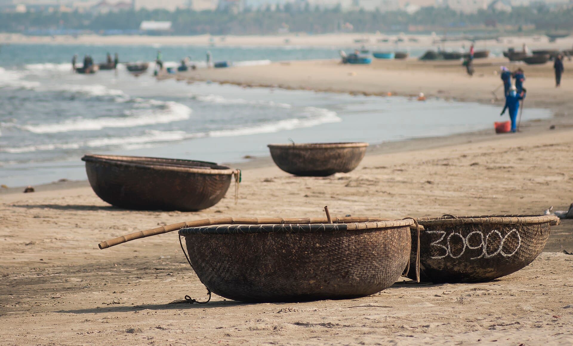 Da-Nang Vietnam Coracles-01