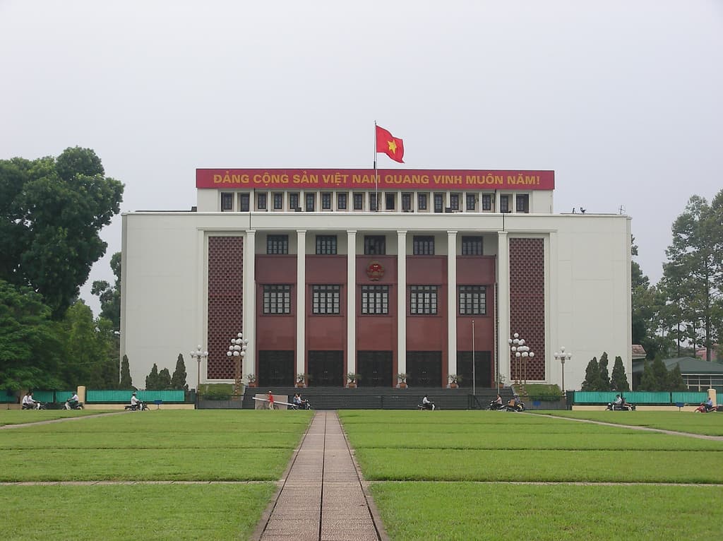 Ba Dinh Hall 1462359227 71b04ee08a