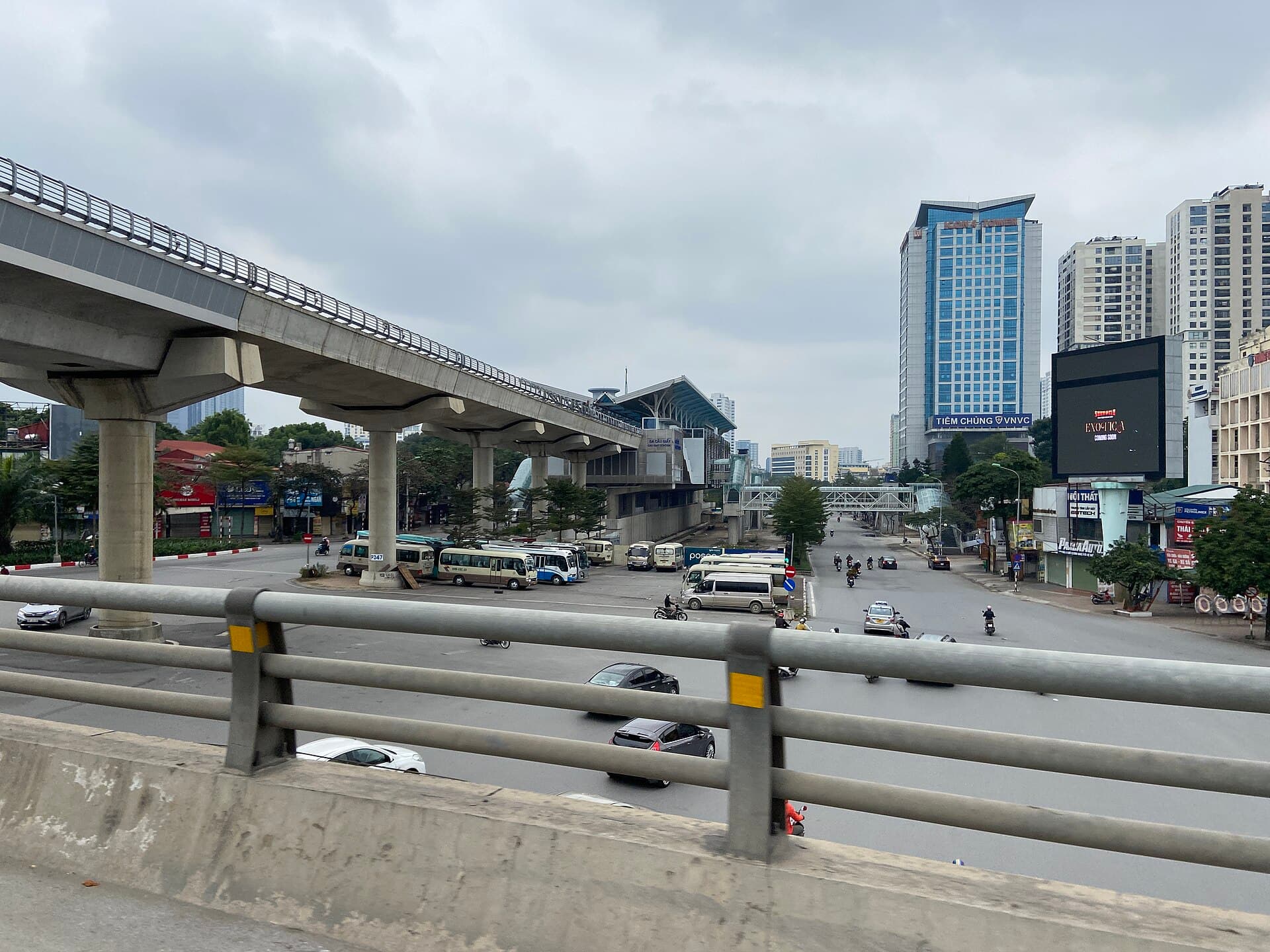 Cầu Giấy Road, Hanoi 40